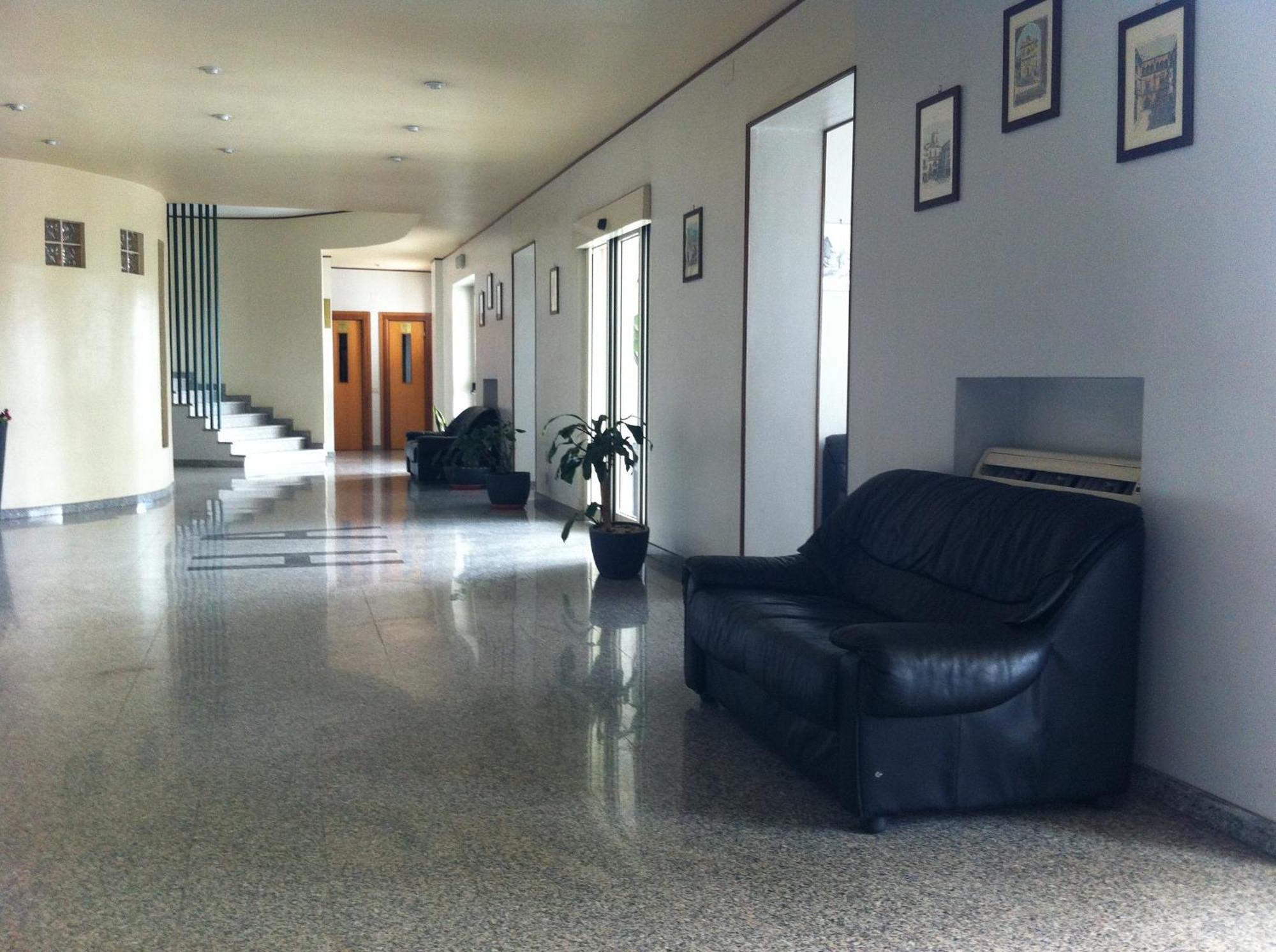 Hotel Atleti Foggia Luaran gambar